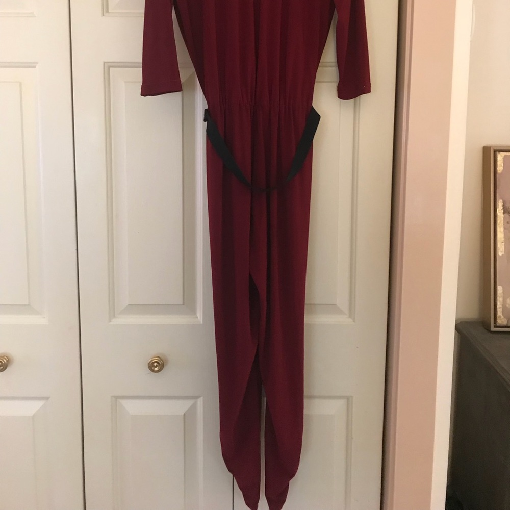 Deep red jumpsuit - Picture 3 of 4